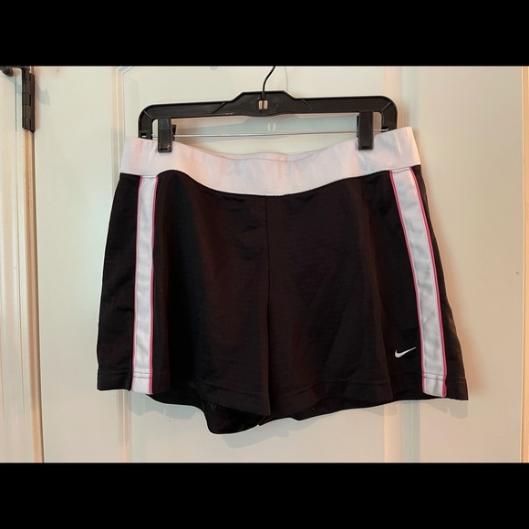 Nike mesh shorts - Picture 1 of 2